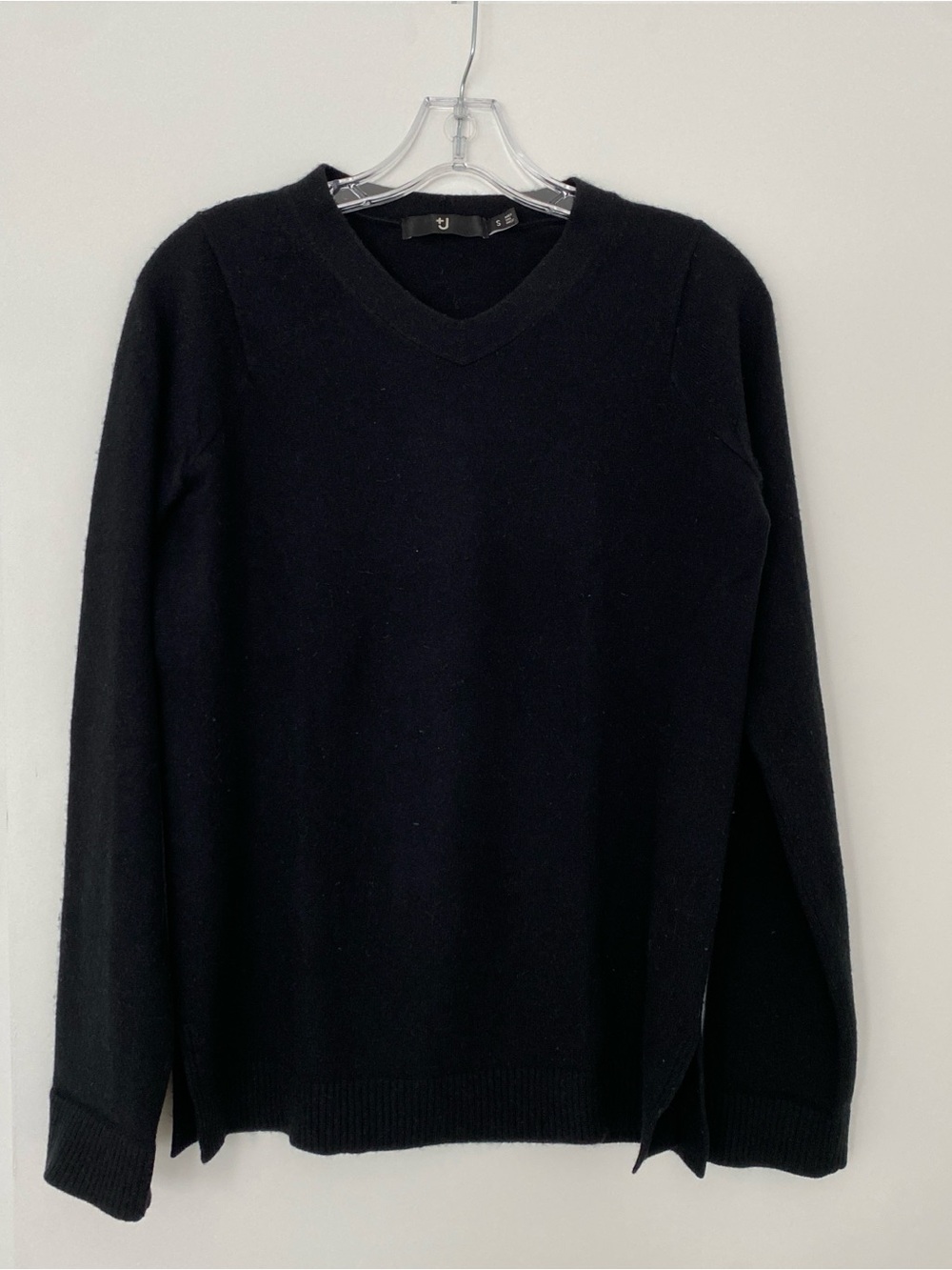 J+ Jill Sander for Uniqlo v-neck cashmere sweater